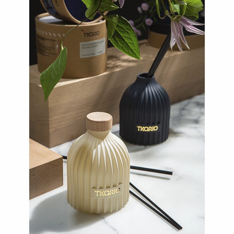 Диффузор ароматический Tkano Vetiver & Black cypress из коллекции Edge, 200 мл, тёмно-синий